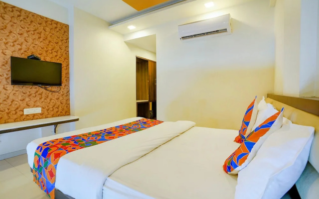 Fabhotel Ramjis Residency