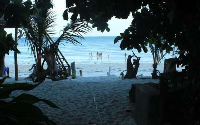 Nyamkwi White Sand