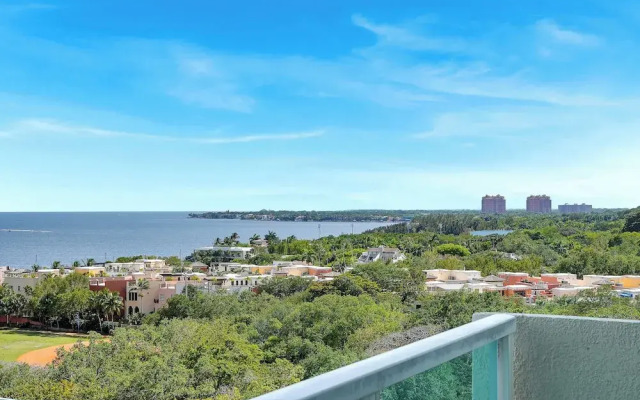 Tropical Paradise - Spacious 3-Bedroom