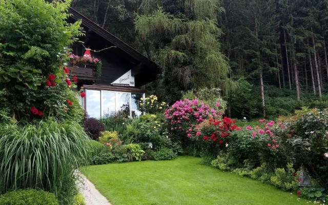 Blumenpension Strauss - Ferienwohnungen