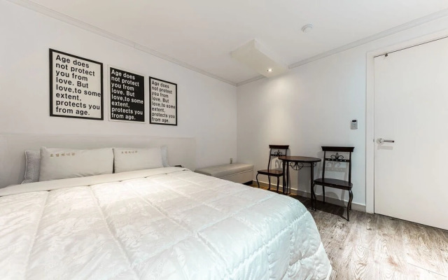 Cheonan Honeymoon Motel
