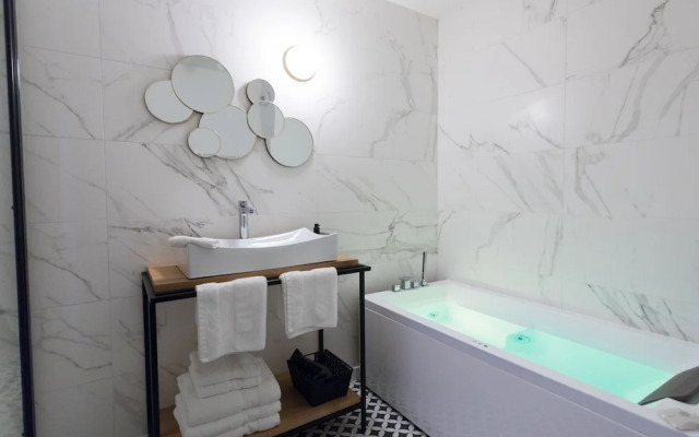 Luxury Apartment in Disneyland