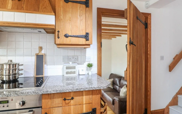 Postbox Cottage