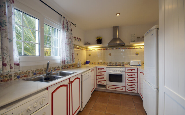 Villa Le Flamboyant by EscapeHome