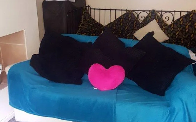 Tony Asga Apartments - Sakina Apartment