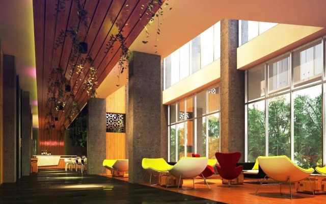 Ascent Hotel and Cafe