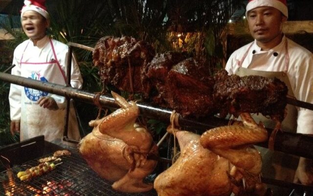 Hotel Petchkasem Grand