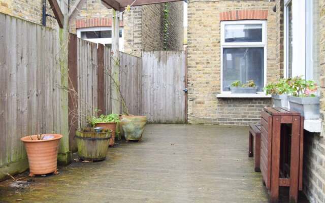 Lovely 1 Bedroom Flat in Wimbledon