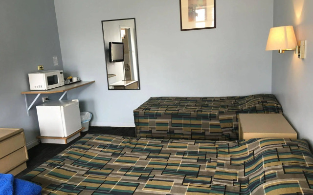 City West Motel