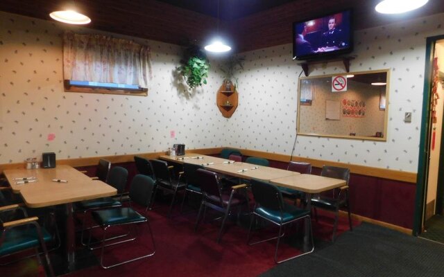 The Lakeview Inn