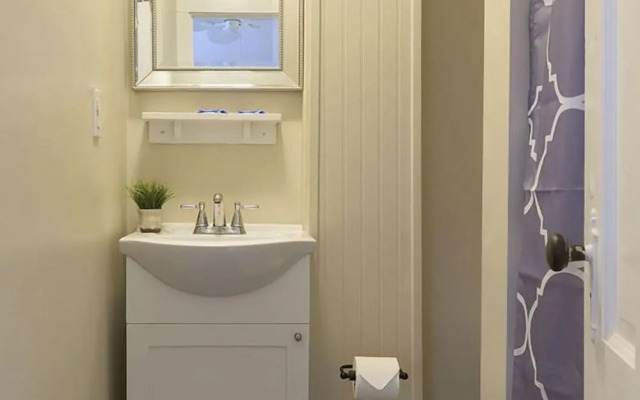 Rehoboth Guest House - Adults only