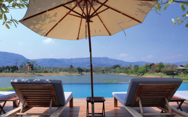 Atta Lakeside Resort Suite