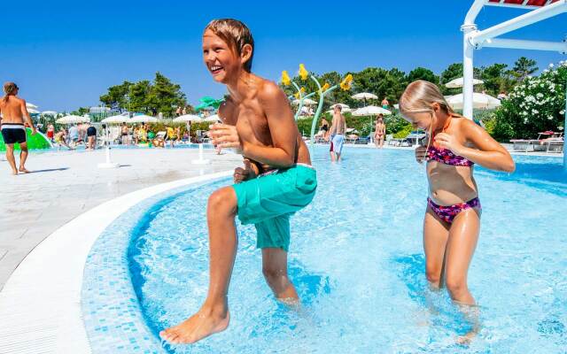 Zaton Holiday Resort Apartments