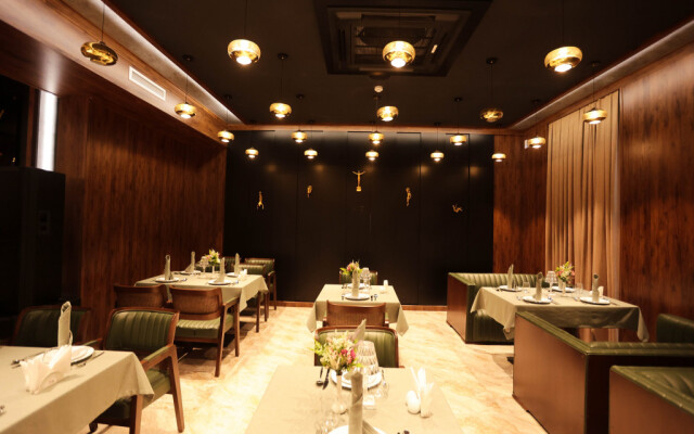 Regal Hotel by Grand