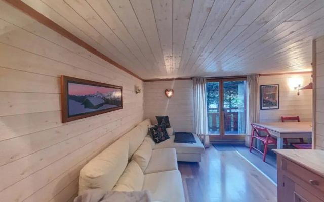Chalet 4 Pers à proximité des Carroz (CHBLA)