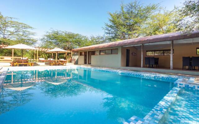 PrideInn Mara Camp & Cottages