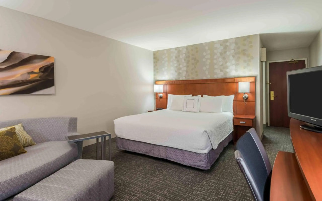 Courtyard by Marriott Knoxville Cedar Bluff