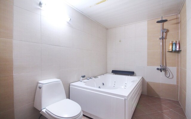 Daegu Dongdaegu Station Leaders