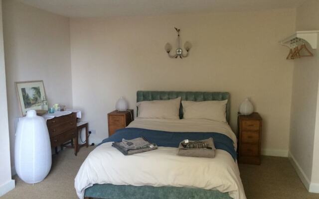 Manor Farm House - Peaceful Stays