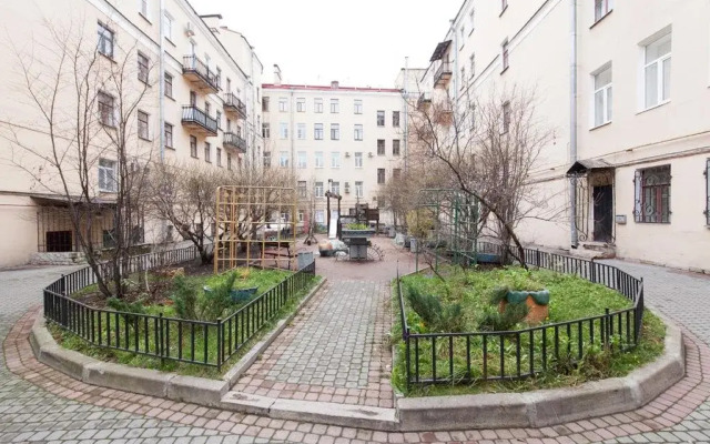 A-RENT On Naberezhnaya Griboedova
