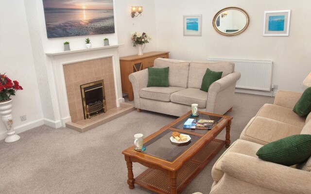 Weymouth Bay Apartment B