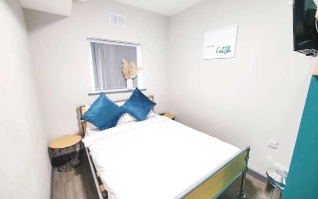 Cwtsh Hostel
