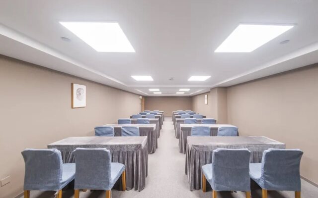 Home Inn Guangzhou Tianpingjia Metro Station Guangzhou Avenue North Branch