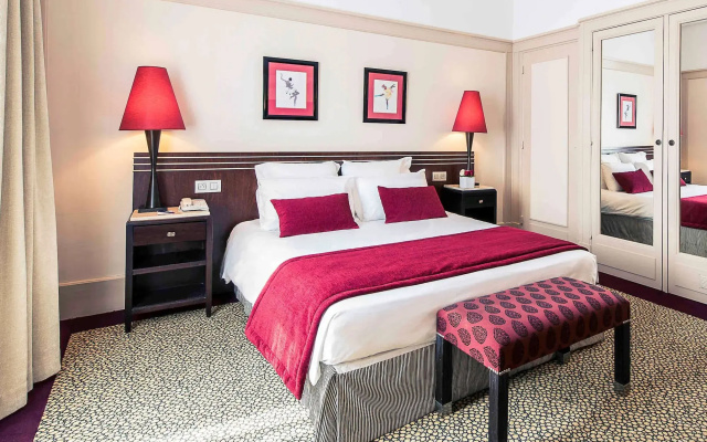 Hotel Plaza Biarritz Plage - Handwritten Collection