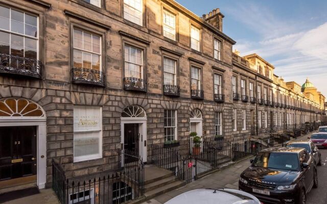 Super Central Luxury Edinburgh Apartment