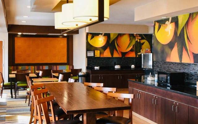 Comfort Inn & Suites Texas City I-45