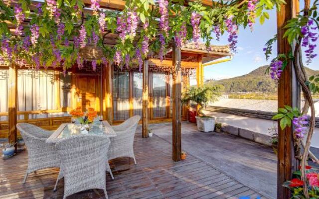 Tengchong Guishanju Panorama Inn