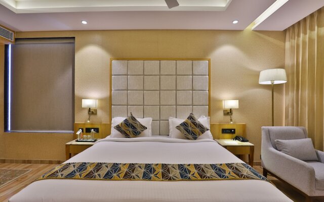 The Square Somnath by OYO Rooms