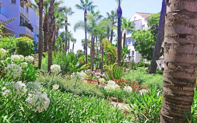 1105 Beachfront Apartment Marbella Golden Mile 4 Pools