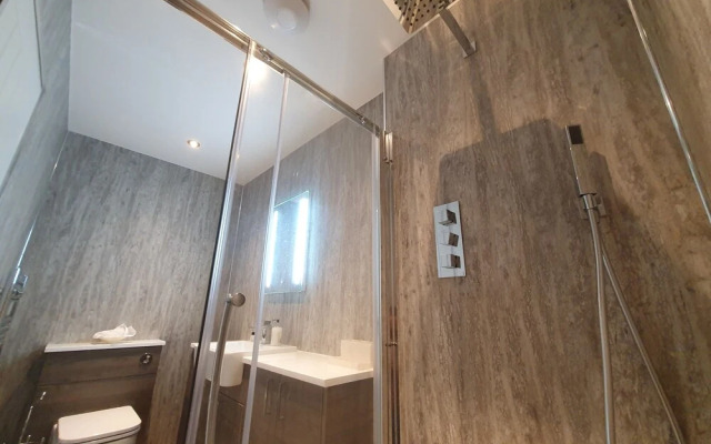 Stunning 1-bed Apartment in Peaceful Location!