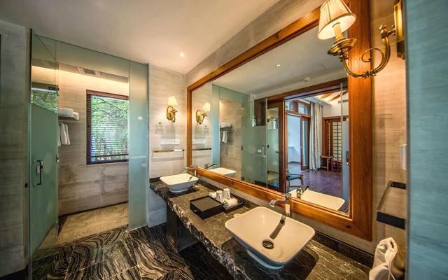 Mengdiezhuang Hotel - Lijiang