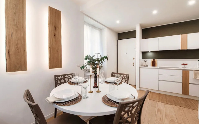Rafael White Home