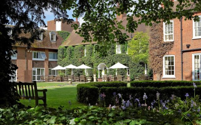 Mercure Farnham Bush Hotel