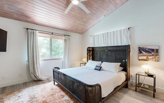 Big Bear White Skies #674