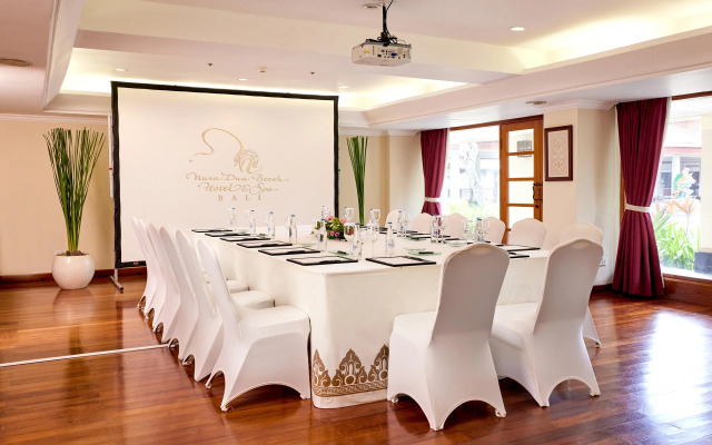 Nusa Dua Beach Hotel and Spa 