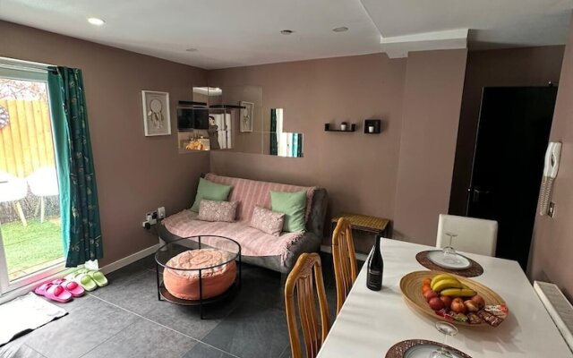 Beautiful 1-bed Apartment in Cardiff