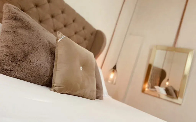 Mina Suites