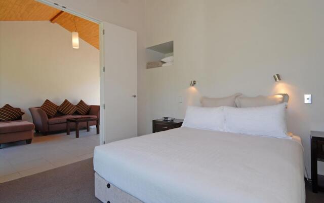 Furneaux Lodge