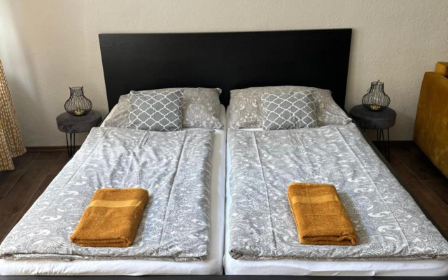 Kovarik Apartments I