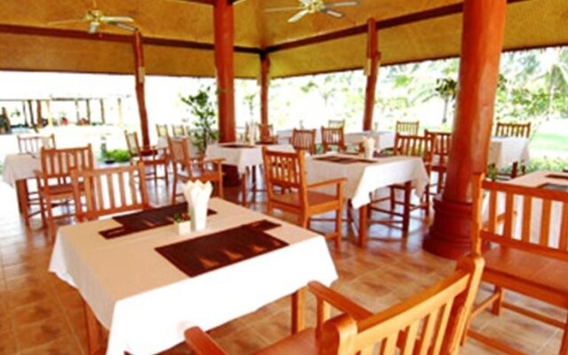 Anandah Beach Resort