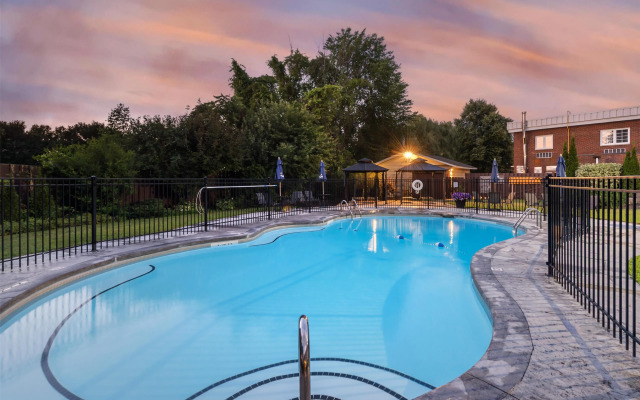 Best Western Parkway Inn & Conference Centre