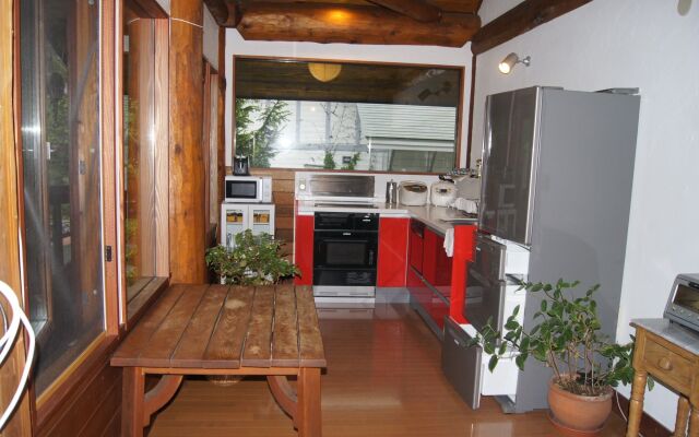 Hakuba Log Hotel Meteor