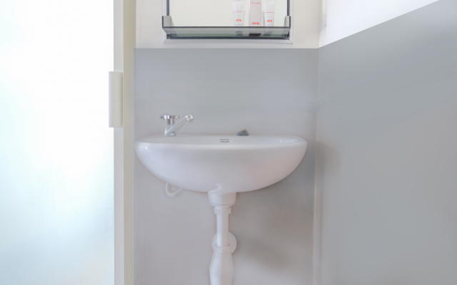 OYO 1028 Garuda Residence