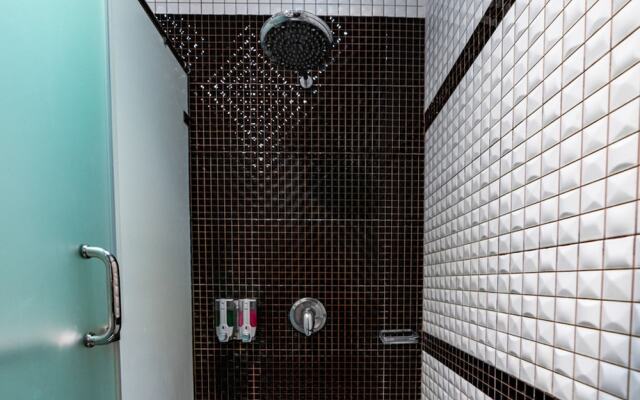 Reddoorz Hostel @ Pod House Makassar