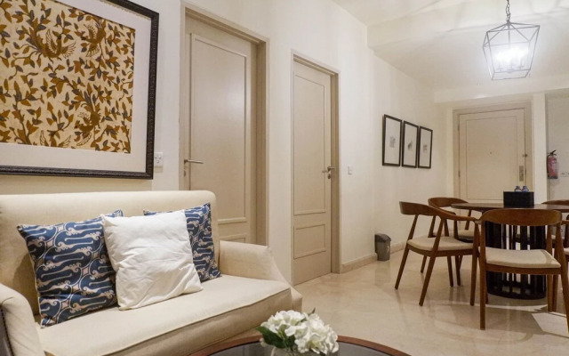 Spacious 2Br Apartment At The Peak Residence