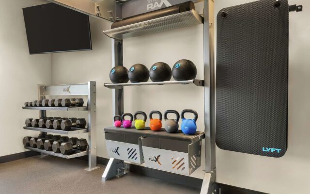 Tru By Hilton Milwaukee Brookfield